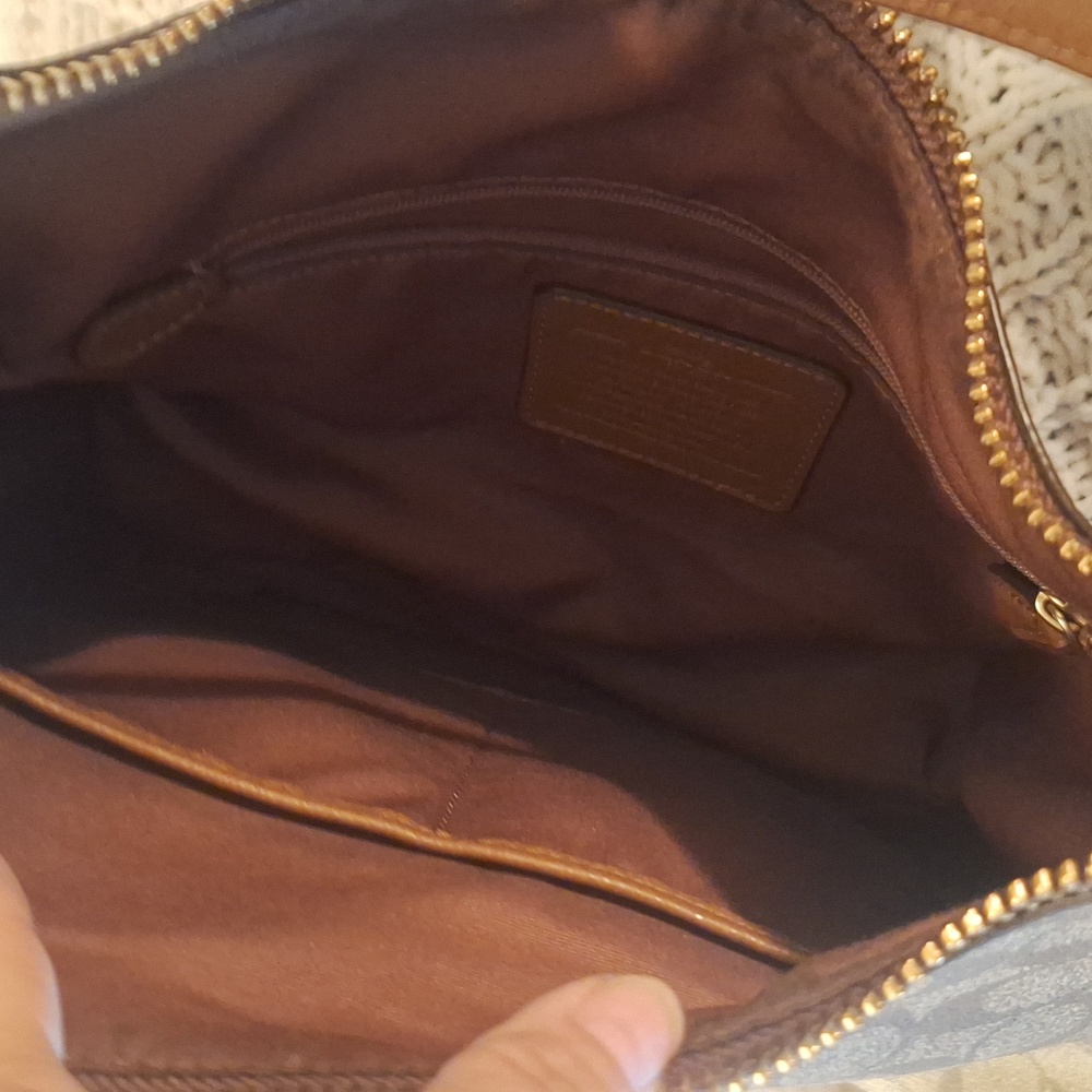Coach Tan Signature Hobo Bag Nwot - Picture 9 of 16